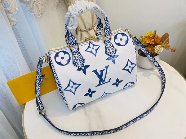 ルイヴィトンバッグ素材ディテール